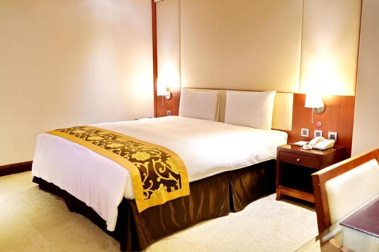 Hu House - Taipei Hotel Exterior photo