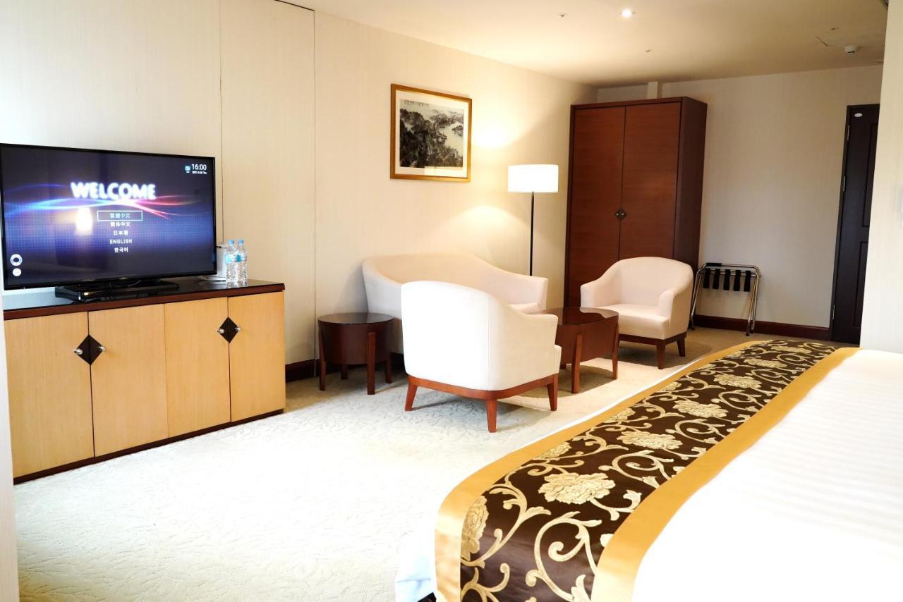 Hu House - Taipei Hotel Exterior photo